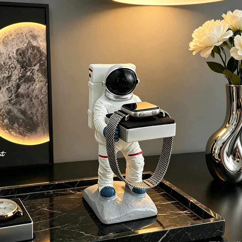 แท่นวางนาฬิกาเรซินรูปนักบินอวก - Desk Setup Apple บทวิจารณ์และราคา